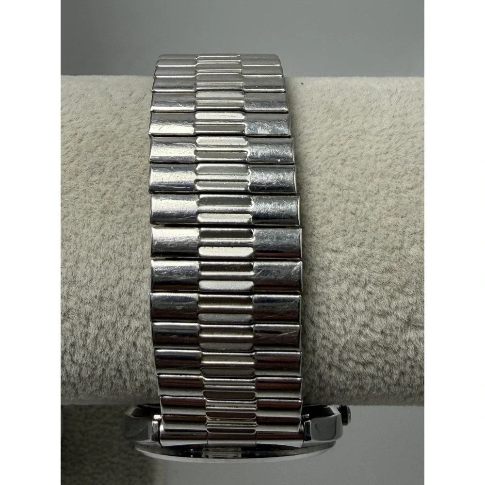 Pulsar V733-9A40 New Battery Mens Watch 36MM 7